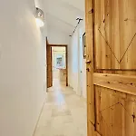 فيلة La Degli Artisti