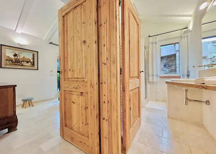 La Degli Artisti Villa *