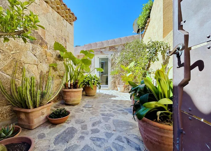 La Degli Artisti Villa *